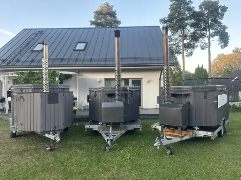 Saku mullivaadid ja kümblustünnid kõik koos