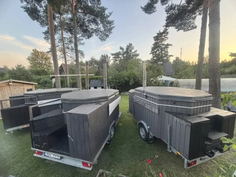 Saku mullivaadid ja kümblustünnid kõik koos